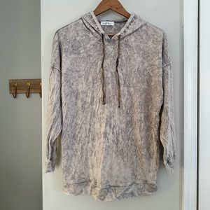 Abree acid wash hooded sweatshirt sz: Small